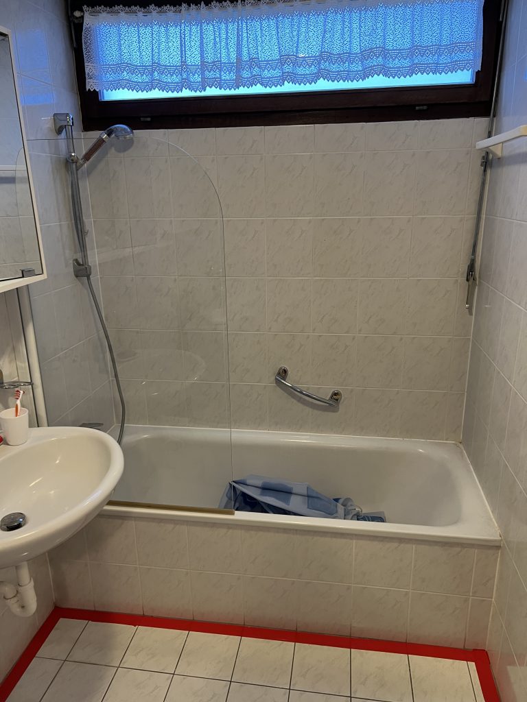 HWS Meisterbetrieb Freising Sanitaer Heizung Service Referenz Altersgerecht duschen1